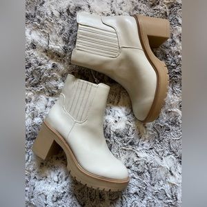 NWT White Chunky Heel Boots